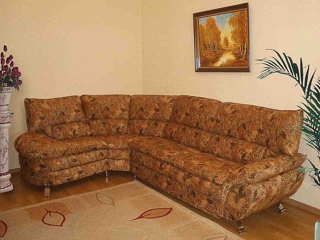 Ремонт диванов на дому в Кирове, цены на услуги